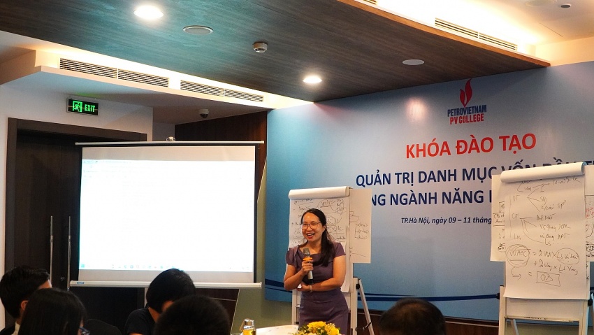 Khóa đào tạo “Quản trị danh mục vốn đầu tư trong ngành năng lượng”